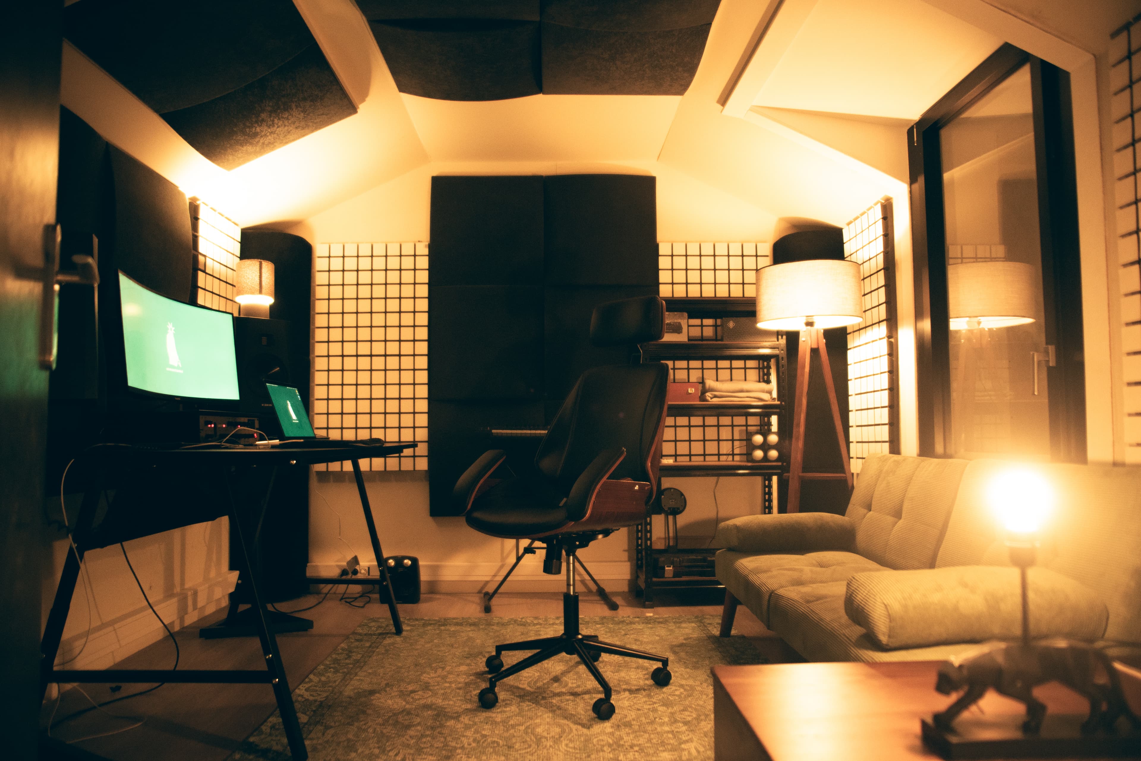 STUDIO MECHANT
