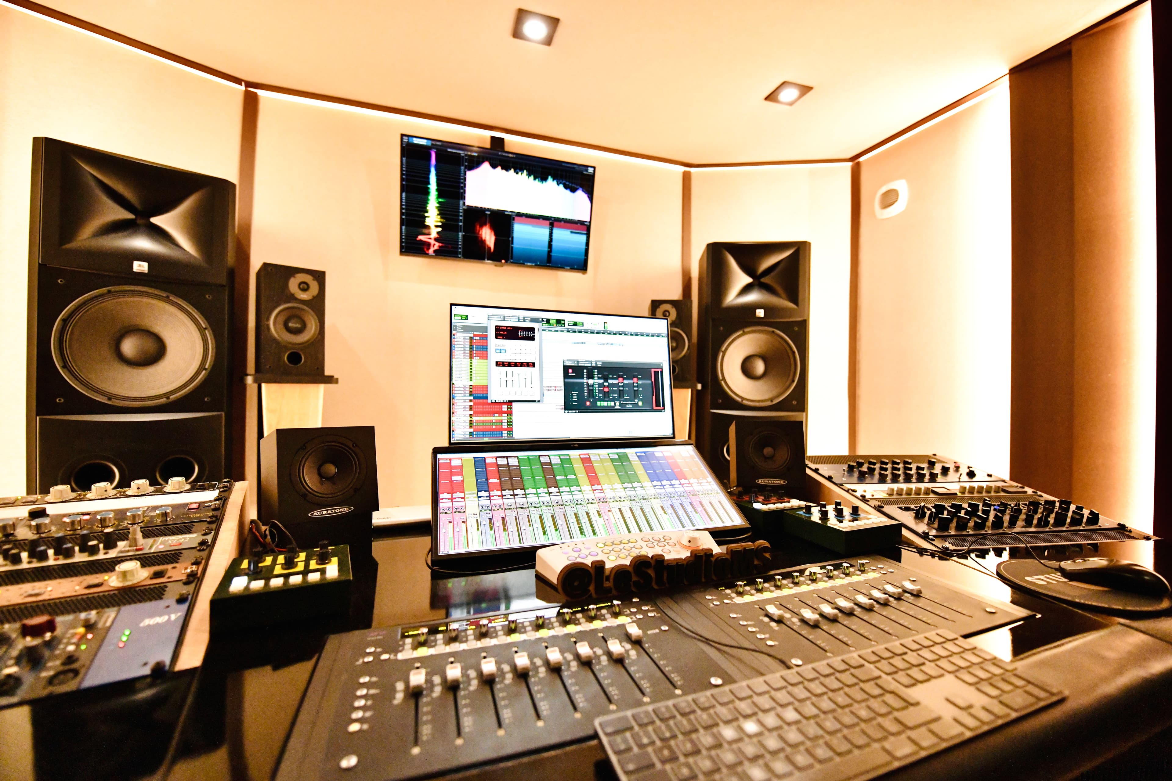 LE STUDIO MS